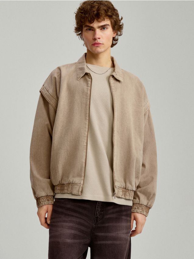 ストーン Beżowa kurtka jeansowa z kołnierzykiem efektem sprania - HOUSE